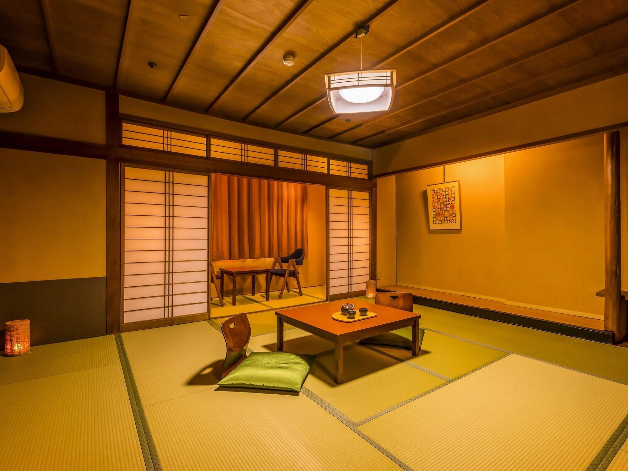 Ooedo Onsen Monogatari Yamashiro Saichoraku 호텔 카가 외부 사진