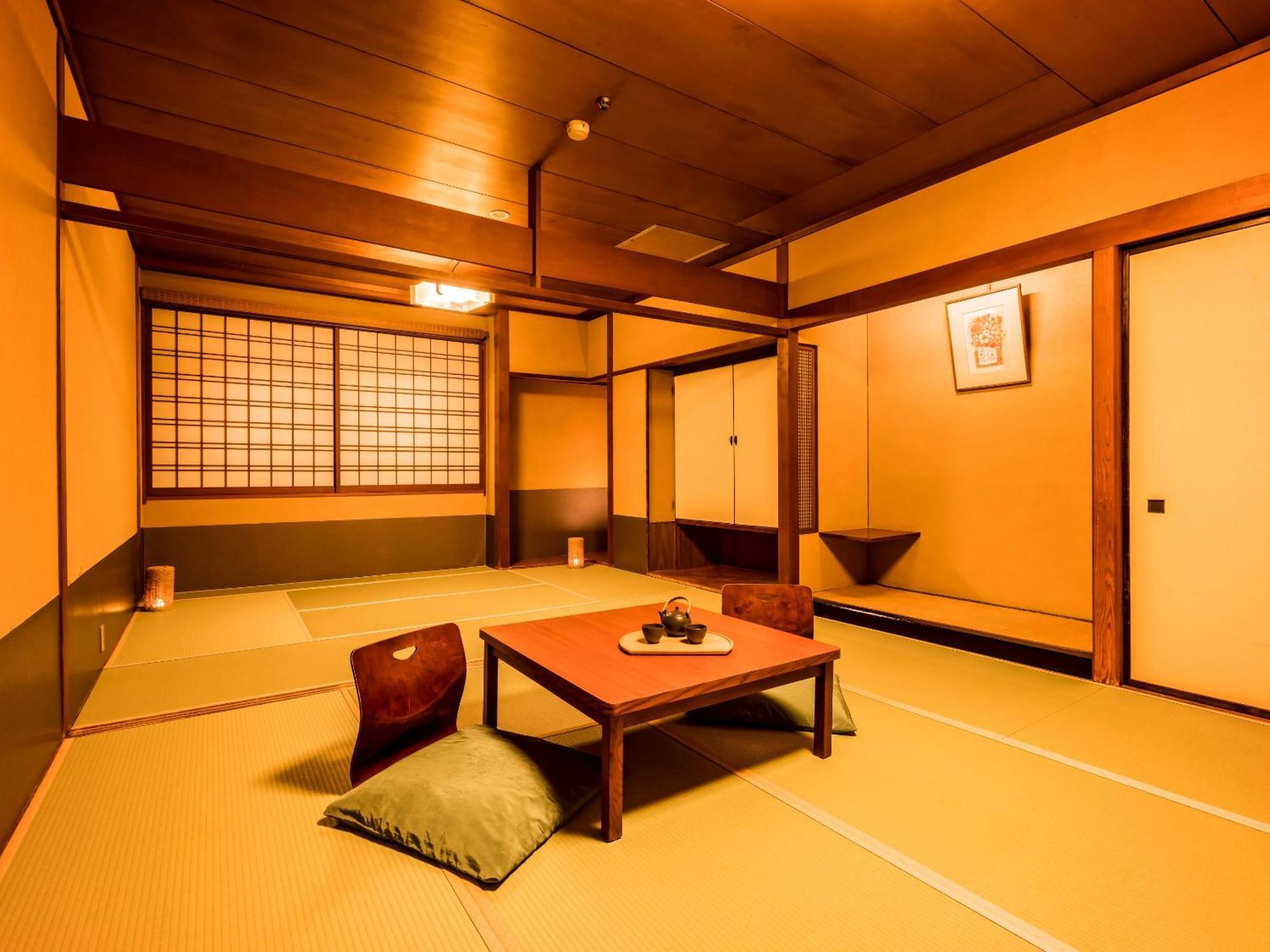 Ooedo Onsen Monogatari Yamashiro Saichoraku 호텔 카가 외부 사진
