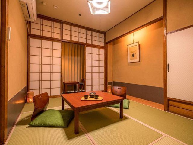 Ooedo Onsen Monogatari Yamashiro Saichoraku 호텔 카가 객실 사진